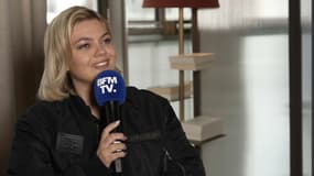 Louane au micro de BFMTV, le 21 mai 2025.