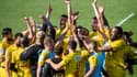 Les joueurs de La Rochelle fêtent leur qualification en  finale de la Coupe d'Europe après leur victoire sur le Leinster en demi-finale, à domicile, le 2 mai 2021