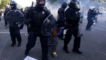 Policiers à Washington.