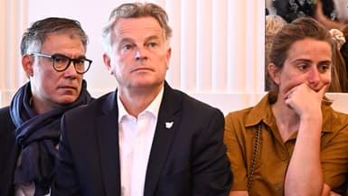 Olivier Faure, Fabien Roussel et Marine Tondelier assistent à une conférence de presse pour la reconnaissance de l'État palestinien comme nation souveraine, à Paris, le 17 juin 2025.