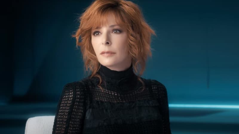 Regarder la vidéo Mylène Farmer au Stade de France pour conclure sa tournée Nevermore