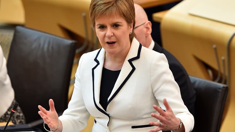 La Première ministre de l'Écosse, Nicola Sturgeon a proposé un nouveau référendum sur le Brexit et l'indépendance de la province britannique avant la fin 2021, dans un discours au parlement écossais à Edimbourg, le 24 avril 2019.