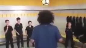 Marcelo avec les jeunes du Real Madrid
