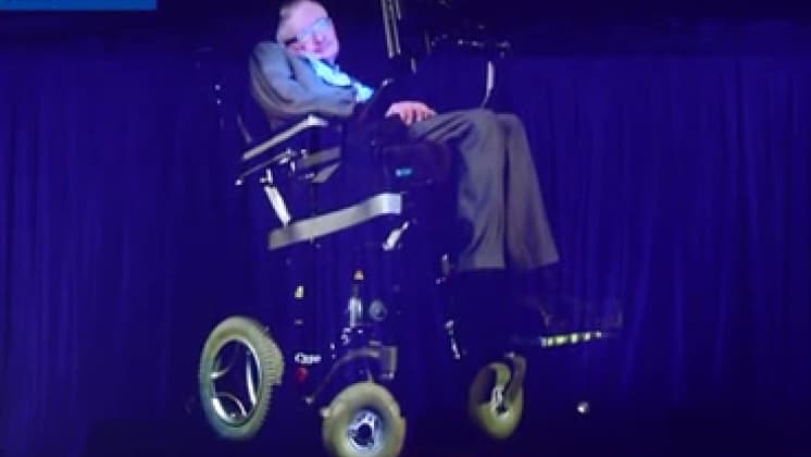 Stephen Hawking lors de la conférence à Sydney Stephen Hawking lors de la conférence à Sydney