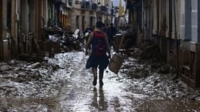 DIRECT. Inondations en Espagne: de nouvelles pluies diliviennes en Catalogne, le bilan humain risque de s'alourdir à Valence