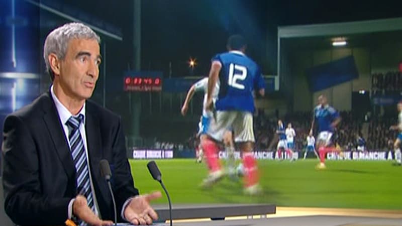 Le sélectionneur sur le plateau de TF 1 mardi lors de l'annonce des 30 joueurs présélectionnés.