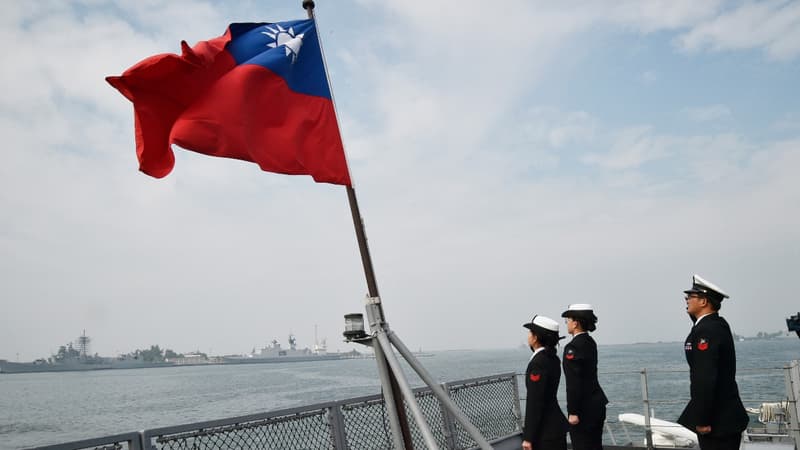 Cette vente d'armes servira à "moderniser" l'équipement taïwanais et "n'affectera pas l'équilibre de base des forces militaires dans la région".