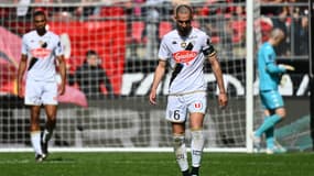 Nabil Bentaleb et Angers relégués après leur défaite à Rennes (2-4).