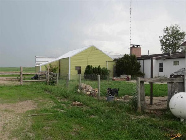 Dans la ville de Swett, une petite bourgade du Dakota du Sud (États-Unis), un village fantôme est à vendre. Son prix: 250.000 dollars (soit 235.000 euros).