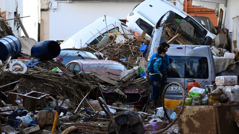 Des secouristes de Villeurbanne aident les pompiers espagnols après les inondations près de Valence