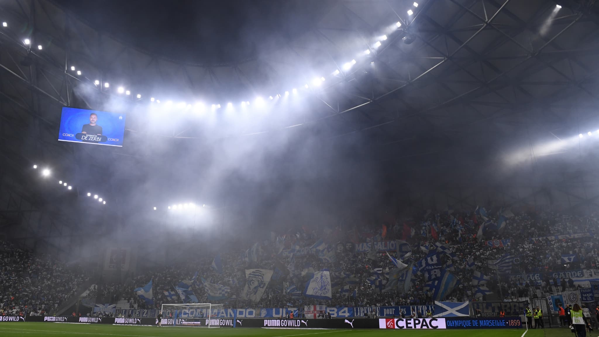 LE CLASSIQUE ENTRE L'OM ET LE PSG POUR LE MOMENT "MAINTENU" MAIS SOUS LA MENACE D'UN REPORT