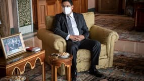 Le ministre des Affaires étrangères marocain Nasser Bourita, le 16 octobre 2020, lors d'une visite de Gérald Darmanin à Rabat.