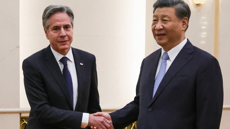 Le secrétaire d'Etat américain, Anthony Blinken, et le président chinois, Xi Jinping, à Pékin le 19 juin 2023