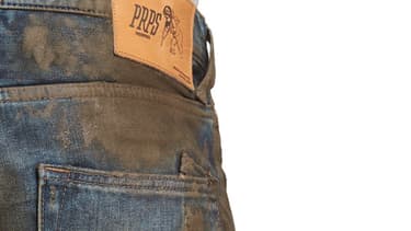 La controverse sur le jean boueux de Nordstrom a pris un tournant très politique aux États-Unis.