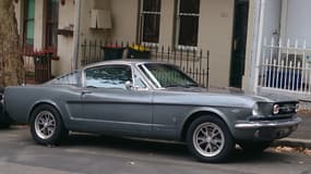 Une Ford Mustang old school