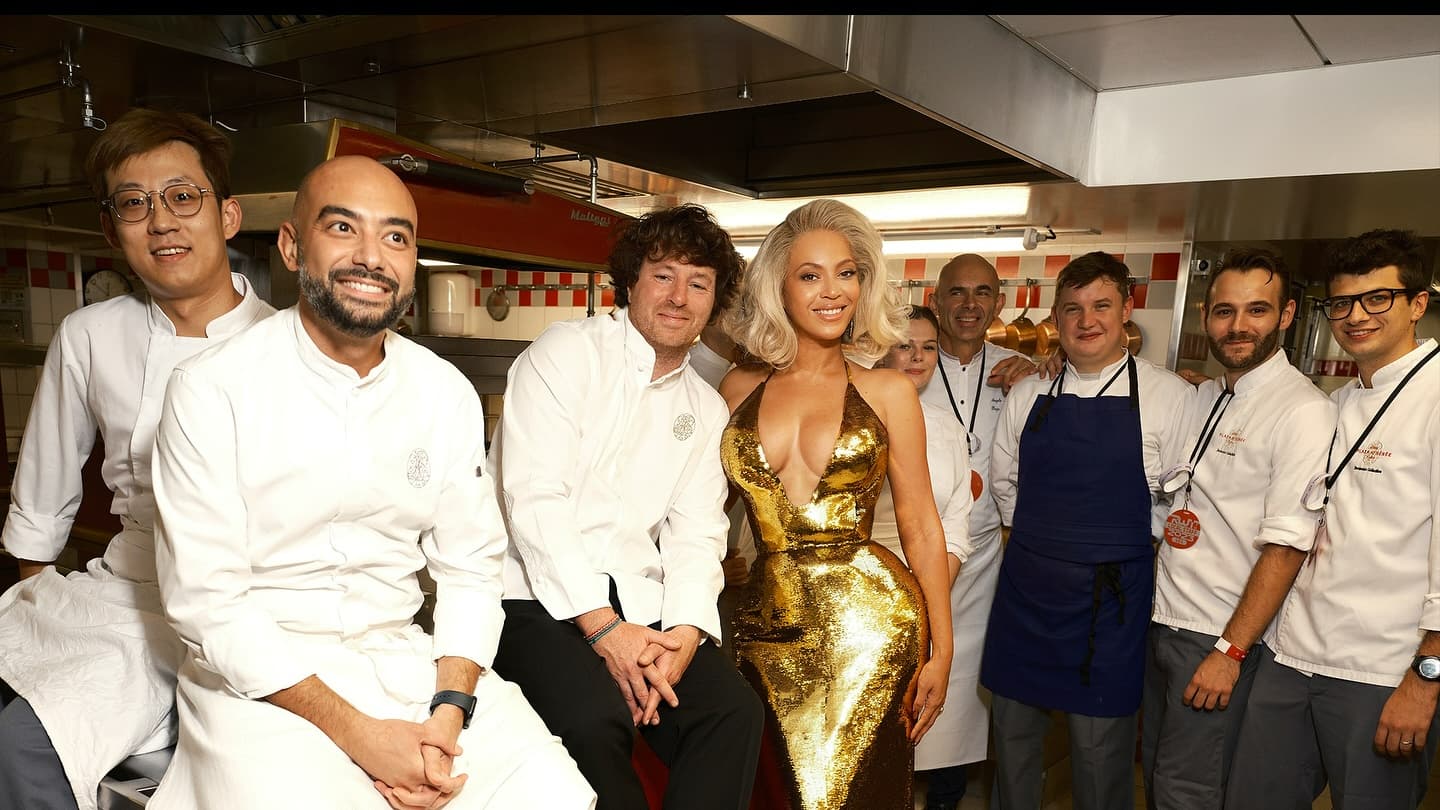 Beyoncé, Hôtel Plaza Athénée, 2025 Beyoncé, Hôtel Plaza Athénée, 2025