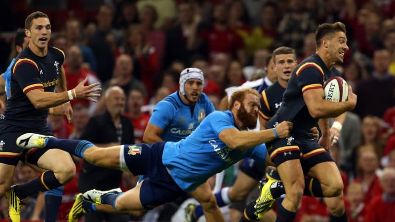 Rhys Webb taclé par Gonzalo Garcia