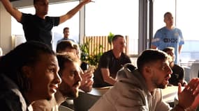 Aké, Silva et Dias s'apprêtent à sauter de joie...