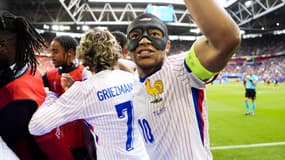 Kylian Mbappé célèbre un but avec la France contre la Belgique à l'Euro, le 1er juillet 2024