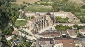 Le village de Saint-Antoine-l’Abbaye sacré "village préféré des Français"