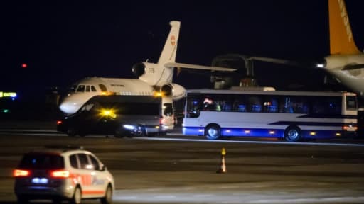 Un Falcon 900 de l'aviation suisse sur le tarmac de l'aéroport de Genève, le 17 janvier 2016