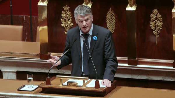 Philippe Folliot à l'Assemblée nationale le 25 novembre 2015. Philippe Folliot à l'Assemblée nationale le 25 novembre 2015.
