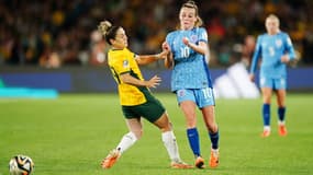 Gorry et Toone lors de la demi-finale Australie-Angleterre lors de la Coupe du monde, le 16 août 2023