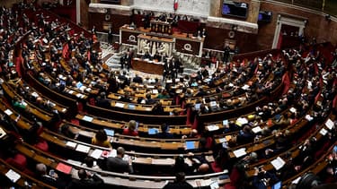 La proposition portée par Guy Bricout et adoptée en commission des Affaires sociales, entend étendre à douze jours la durée du congé accordé en cas de décès d'un enfant, contre cinq actuellement.
