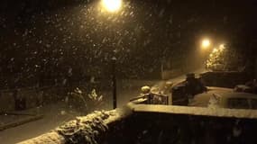 Puy-de-Dôme : neige à Montpeyroux - Témoins BFMTV