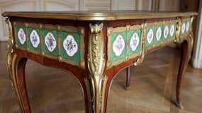 Meuble du XVIIIe siècle (illustration)