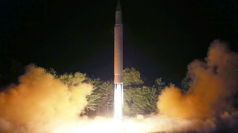 Lancement d'un missile Hwasong-14 nord-coréen. 
