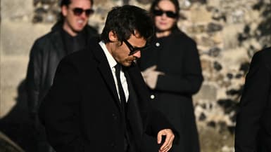 Harry Styles aux obsèques de son ancien partenaire des One Direction, Liam Payne, le 20 novembre 2024 à Amersham au Royaume-Uni.