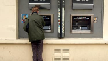 A partir du 1er janvier, BNP Paribas et Société générale factureront des frais de tenue de compte à leurs clients.
