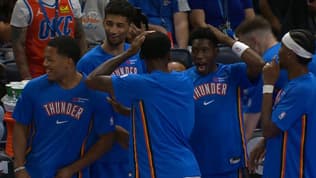 La réaction des coéquipiers de Cason Wallace à son shoot complètement dingue en pré-saison NBA - le 10/10/2025