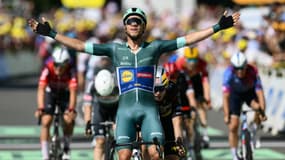 Jonathan Milan vainqueur de la 8e étape du Tour de France, le 12 juillet 2025.