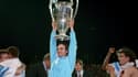 Eric Di Meco lève la Ligue des champions en 1993