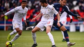 Neymar face à l'OGC Nice.