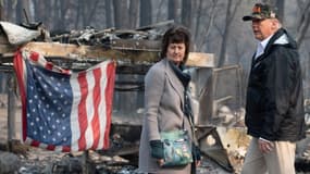 Donald Trump vient constater les dégâts de l'incendie Camp Fire à Paradise, en Californie, le 17 novembre 2018