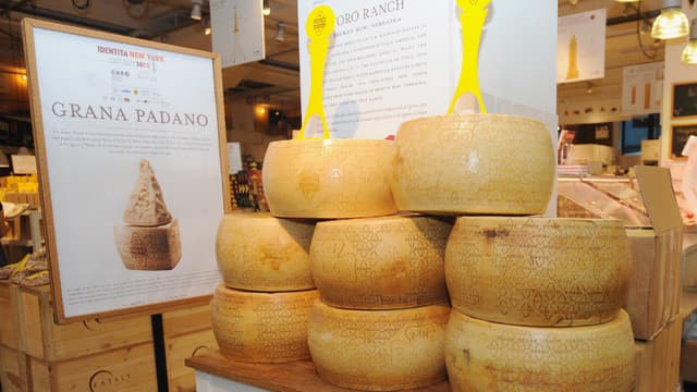 Des meules de Grana Padano. (image d'illustration)