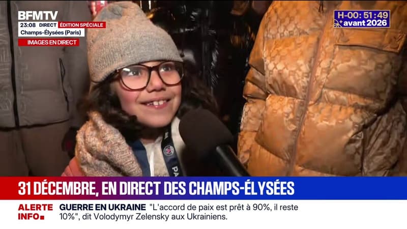 Réveillon: des centaines de milliers de personnes réunies sur les Champs-Elysées pour la nouvelle année