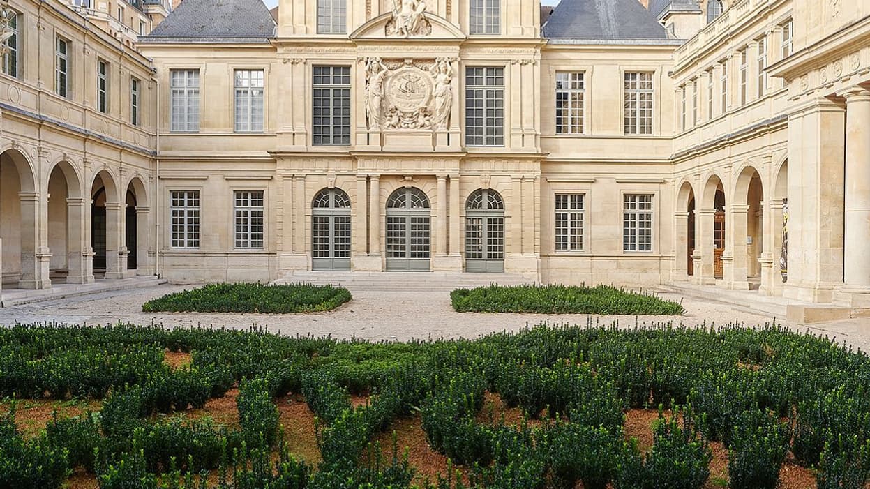 Cour des Drapiers -Musée Carnavalet - Histoire de Paris