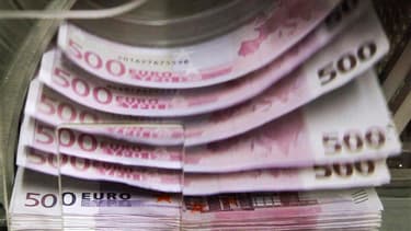 La dette publique de la France a augmenté de 72,4 milliards d'euros au premier trimestre pour atteindre 1.789,4 milliards fin mars, soit 89,3% du PIB. /Photo d'archives/REUTERS/Thierry Roge