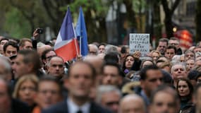 Des manifestants rassemblés à Paris, le 12 novembre 2023, lors d'une marche contre l'antisémitisme.