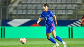 Elisa De Almeida avec l'équipe de France féminine en 2022.