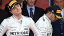 Nico Rosberg profite du bug chez Mercedes, Lewis Hamilton malheureux