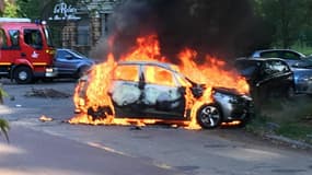Sept véhicules ont été dégradés dont 3 incendiés jeudi au Bois de Boulogne.