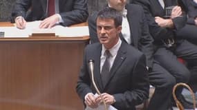 Valls: un hélicoptère a constaté "le fait qu'il n'y avait que des victimes"