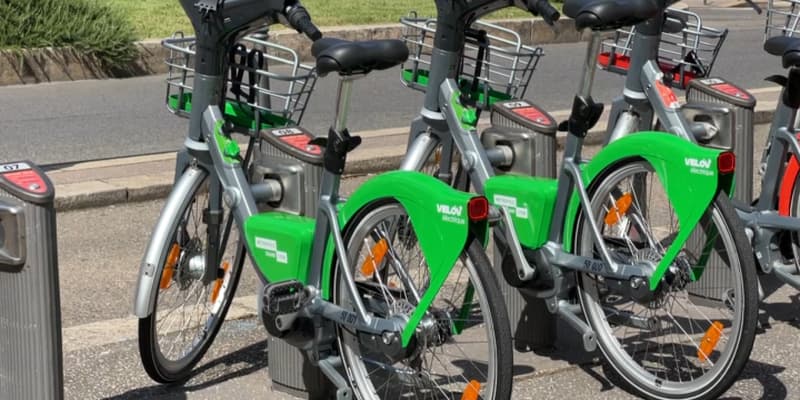 Les nouveaux Vélo'v électriques, déployés à Lyon dès janvier 2025.