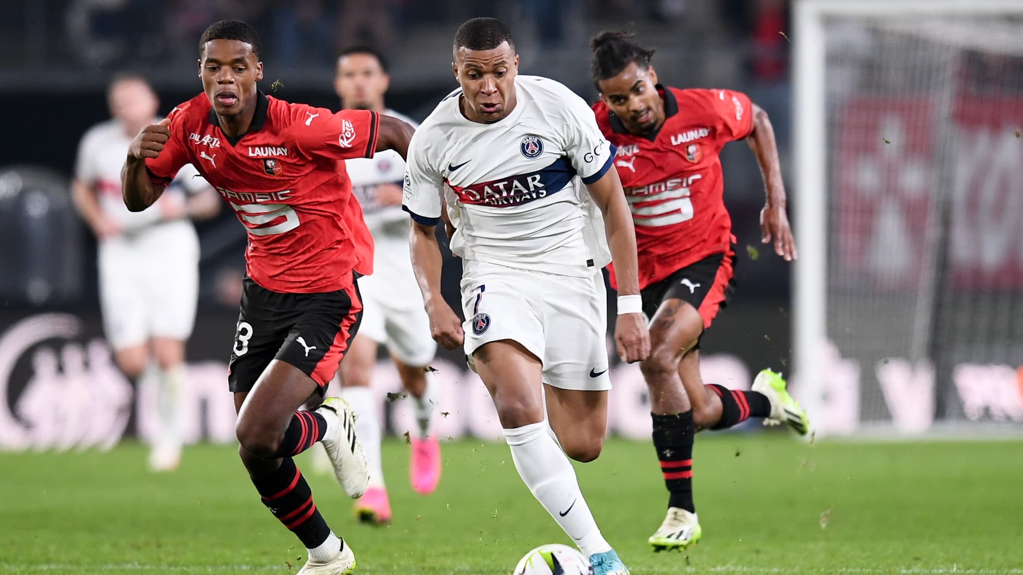 Rennes - PSG : « Mbappé va remarquer » L'attaquant parisien muet mais  remuant
