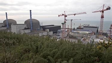 Site nucléaire EPR de Flamanville. Après le revers enregistré par Areva en Finlande, le groupe écologiste de l'Assemblée nationale a demandé lundi la création d'une commission d'enquête parlementaire sur les réacteurs nucléaires de troisième génération (E